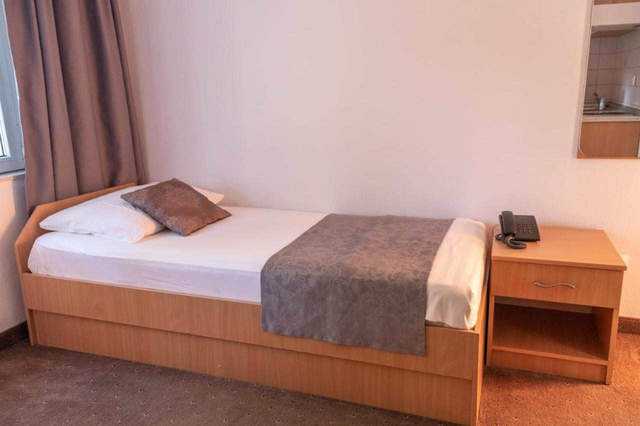 Hotel Amicus Мостар Екстериор снимка
